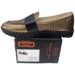 Bernie Mev. TW74 Metallic Bronze Gold Moccassin Loafers Size 37 Women's 6